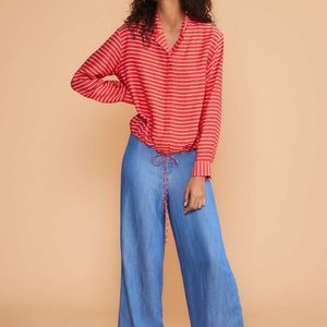 Lou & Grey Hotline Drawstring Blouse